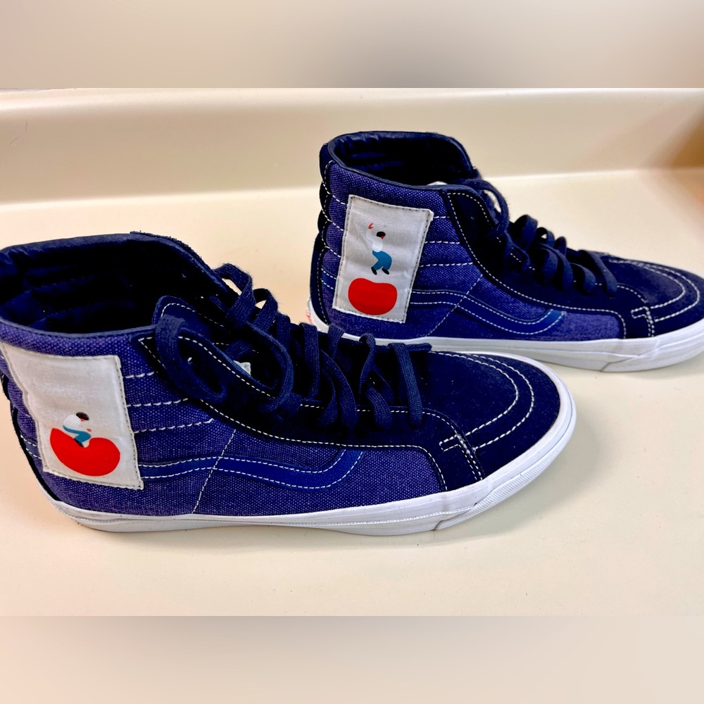 Vintage Vans size 11.5!  Will go fast as they were only worn once.